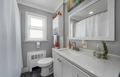 92 W Smith Street Amityville NY 11701