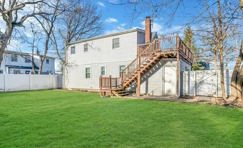 92 W Smith Street Amityville NY 11701