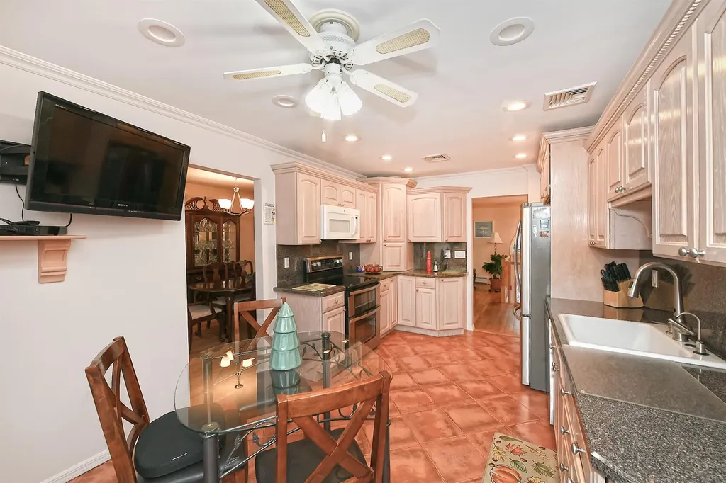 3197 Shore Road Oceanside NY 11572