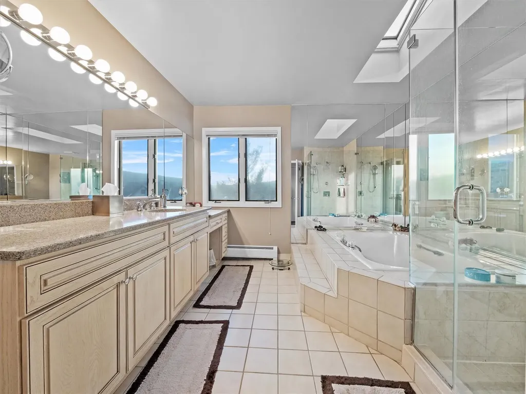 12 Fox Court Suffern NY 10901