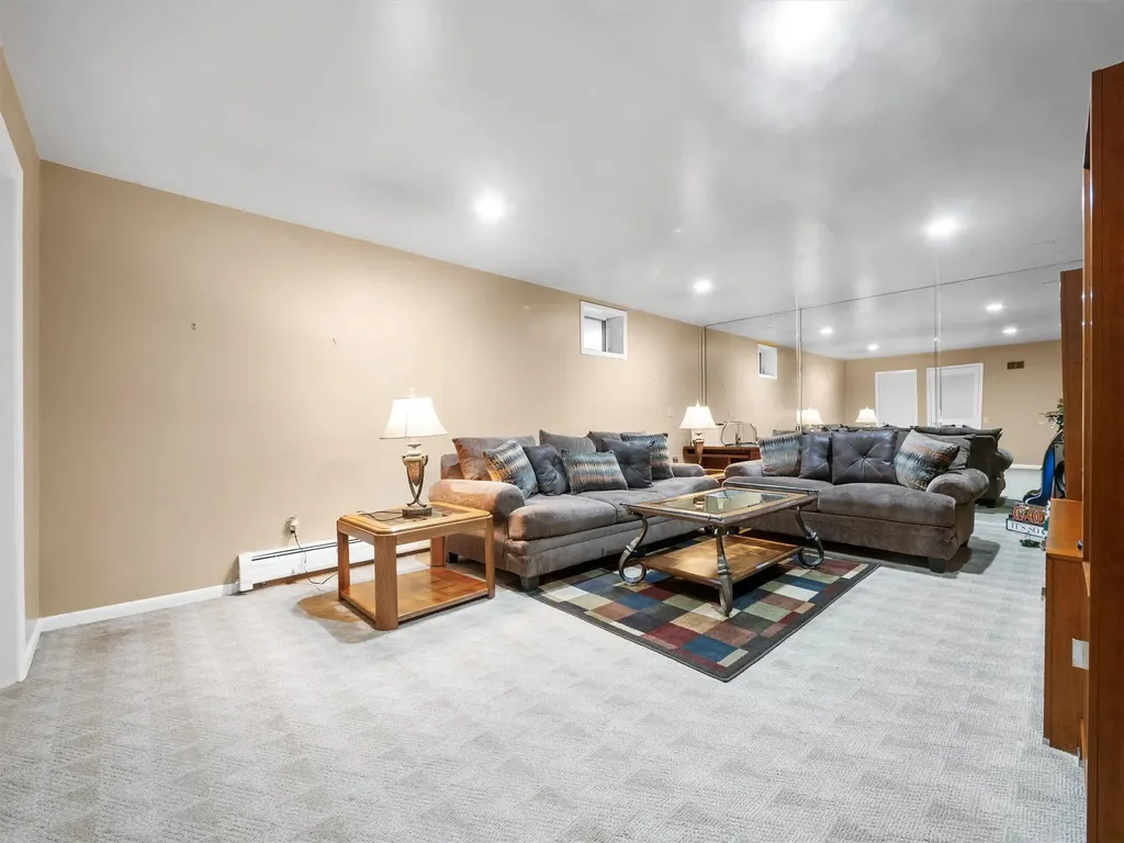 12 Fox Court Suffern NY 10901