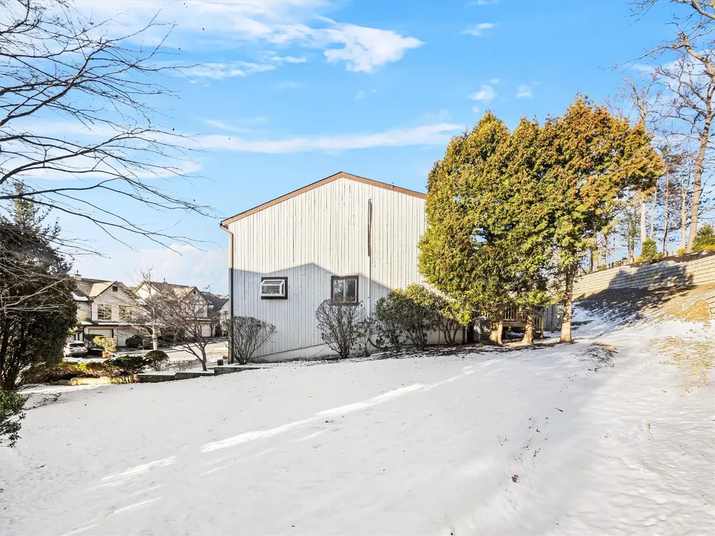 12 Fox Court Suffern NY 10901