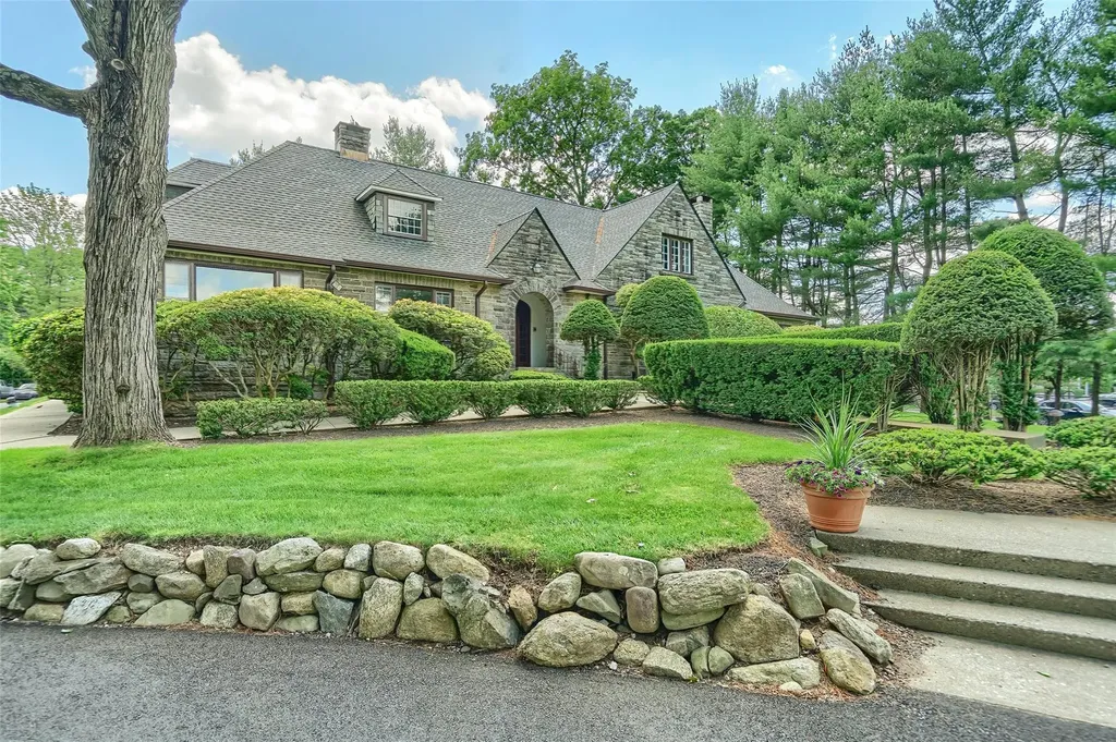 12 Fox Court Suffern NY 10901
