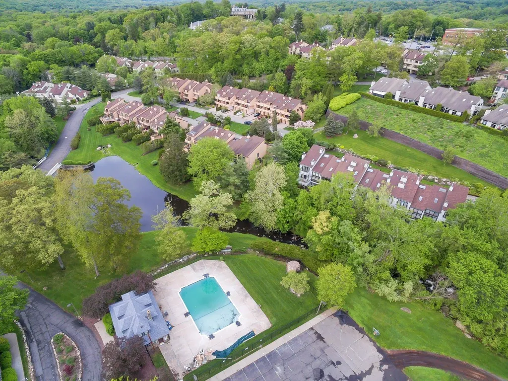 12 Fox Court Suffern NY 10901