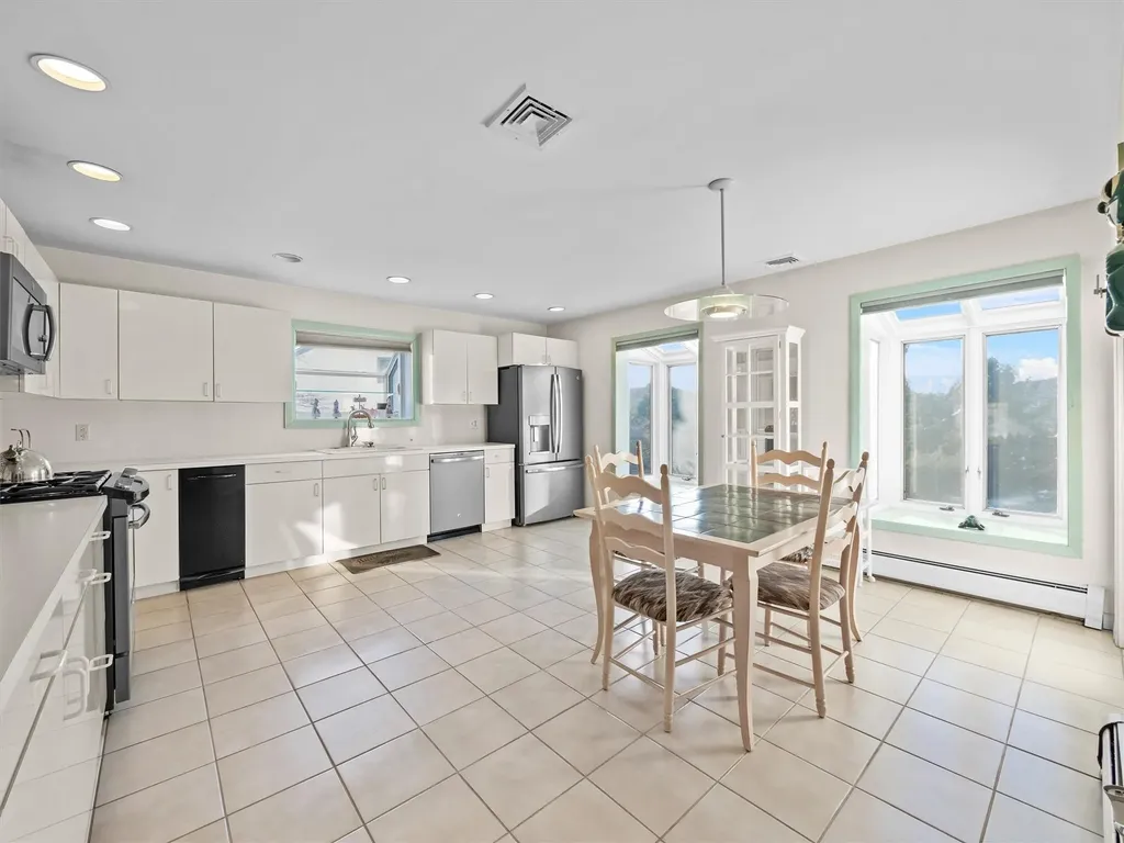 12 Fox Court Suffern NY 10901
