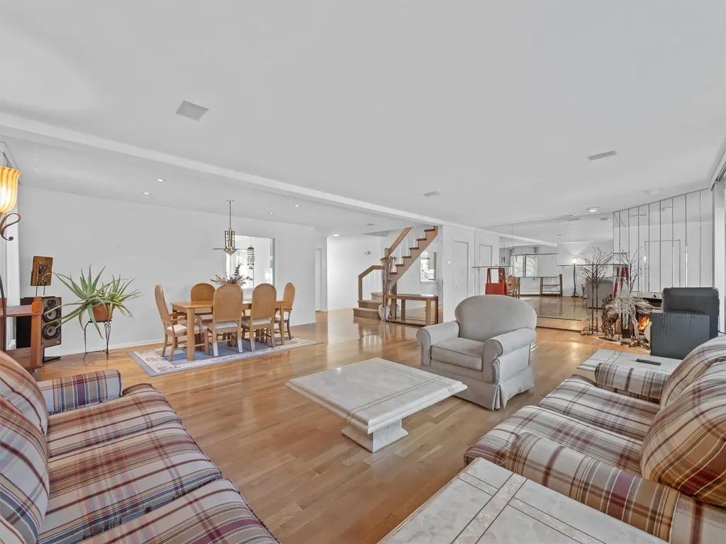 12 Fox Court Suffern NY 10901