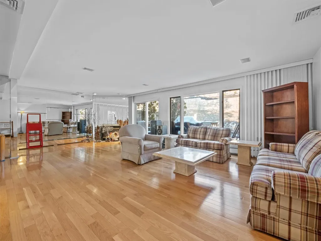 12 Fox Court Suffern NY 10901