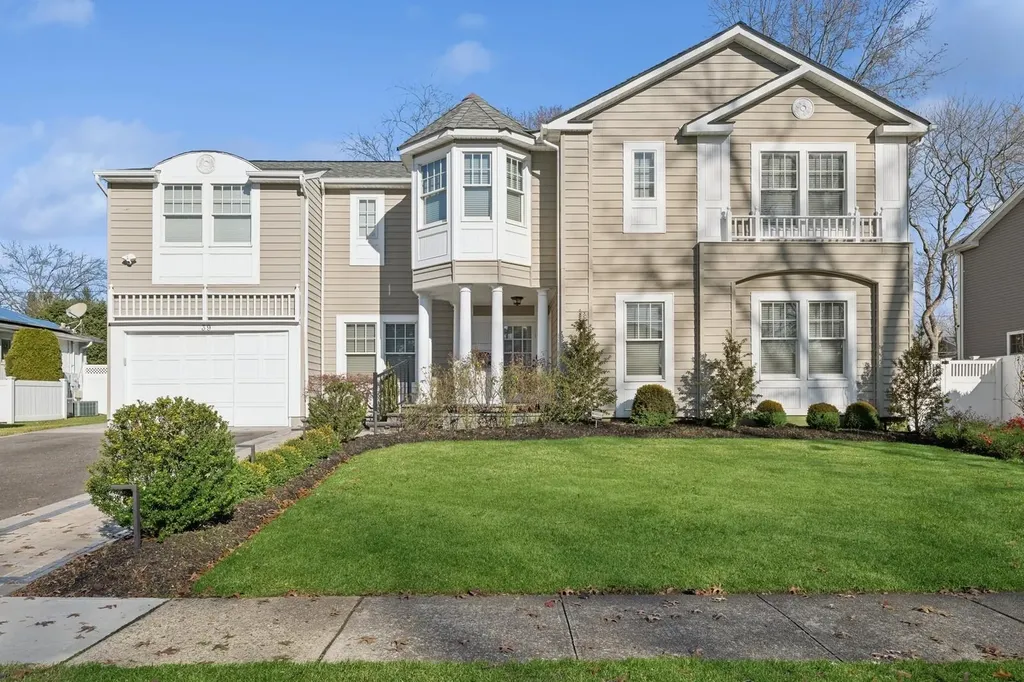 39 Ivy Drive Jericho NY 11753
