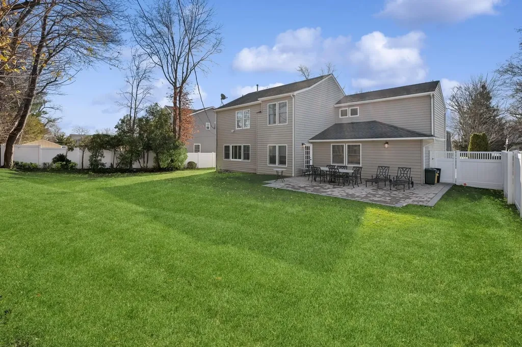 39 Ivy Drive Jericho NY 11753