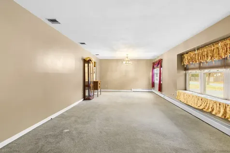 12 Gardenia Road Mount Sinai NY 11766