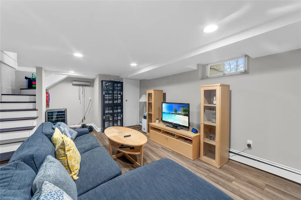 44 Mount Morris Avenue White Plains NY 10604