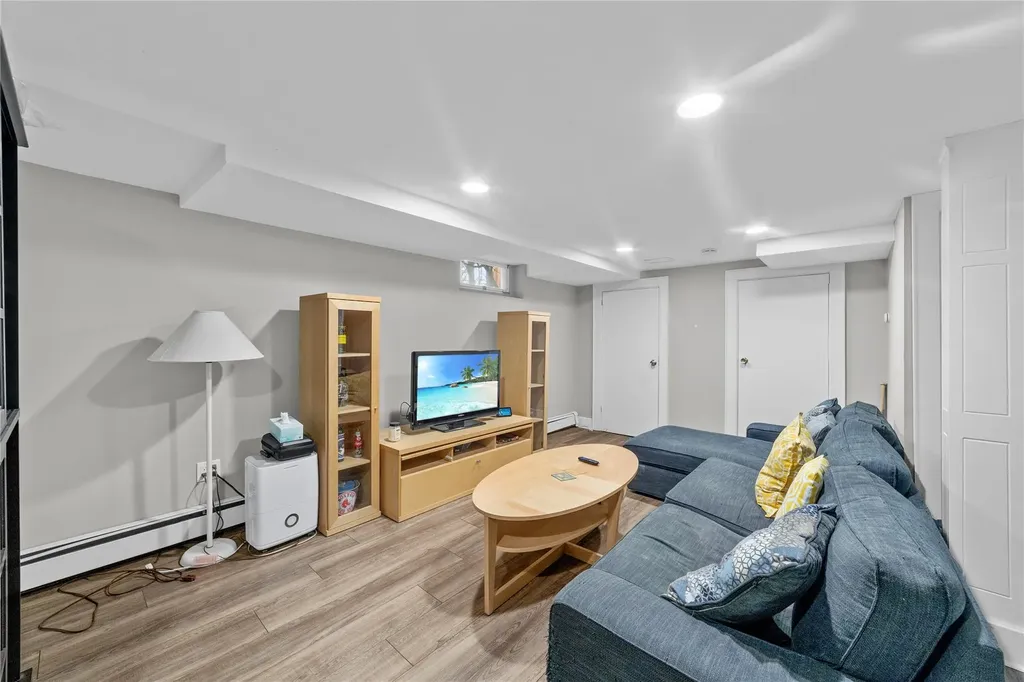 44 Mount Morris Avenue White Plains NY 10604