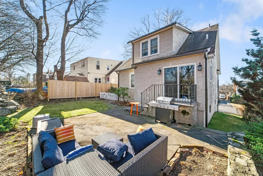 44 Mount Morris Avenue White Plains NY 10604