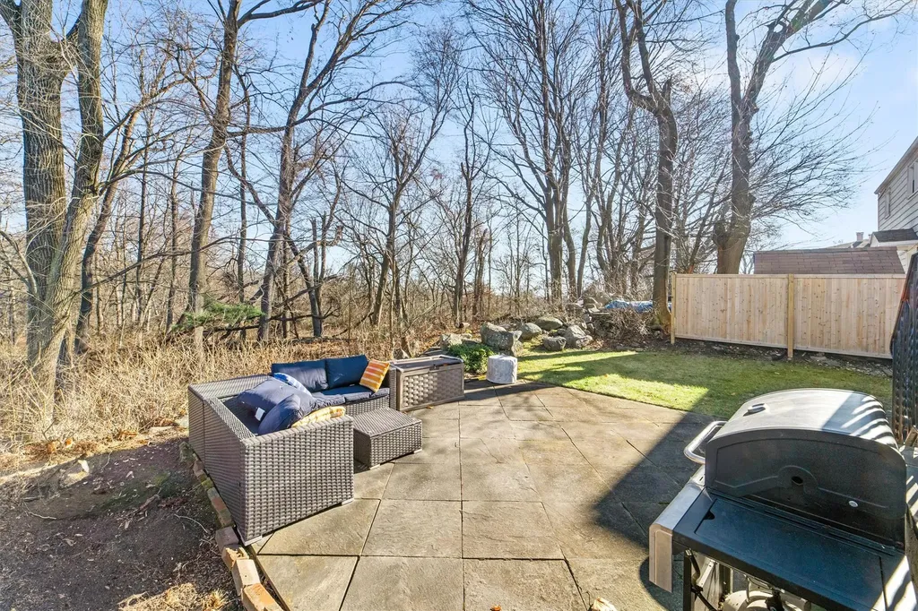 44 Mount Morris Avenue White Plains NY 10604