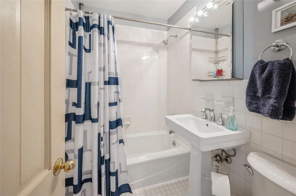2 Brook Lane Chappaqua NY 10514