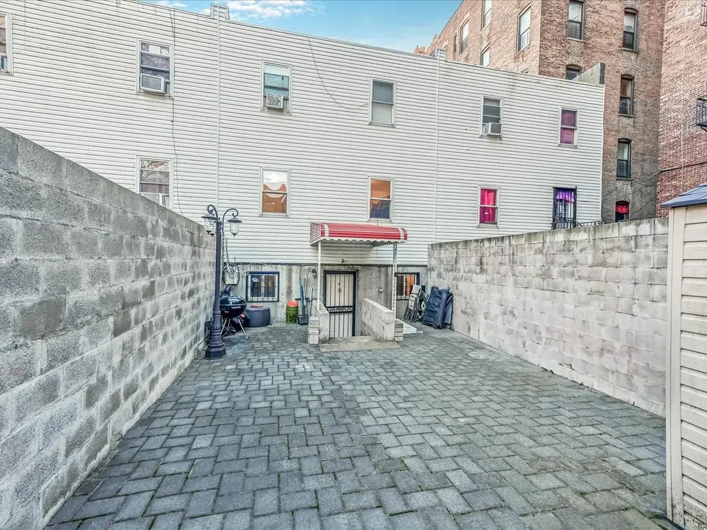 620 E 168th Street Bronx NY 10456