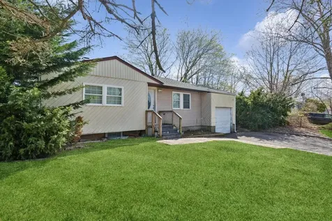 270 Louise Avenue East Patchogue NY 11772