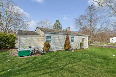 270 Louise Avenue East Patchogue NY 11772