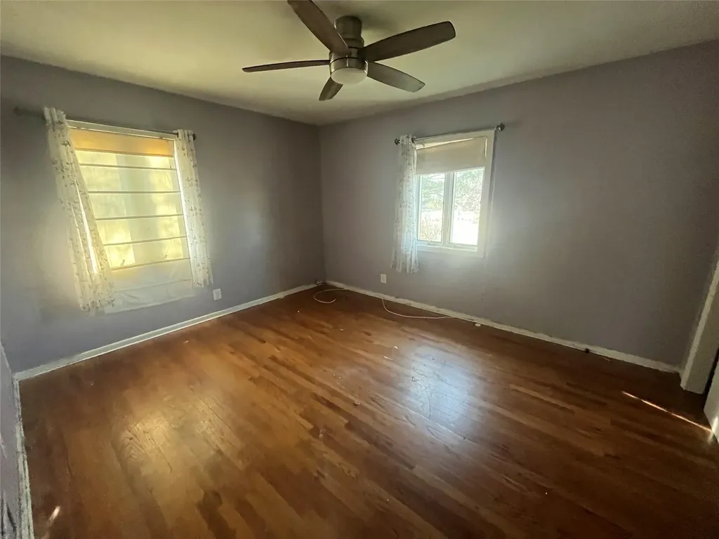 493 17th Street West Babylon NY 11704