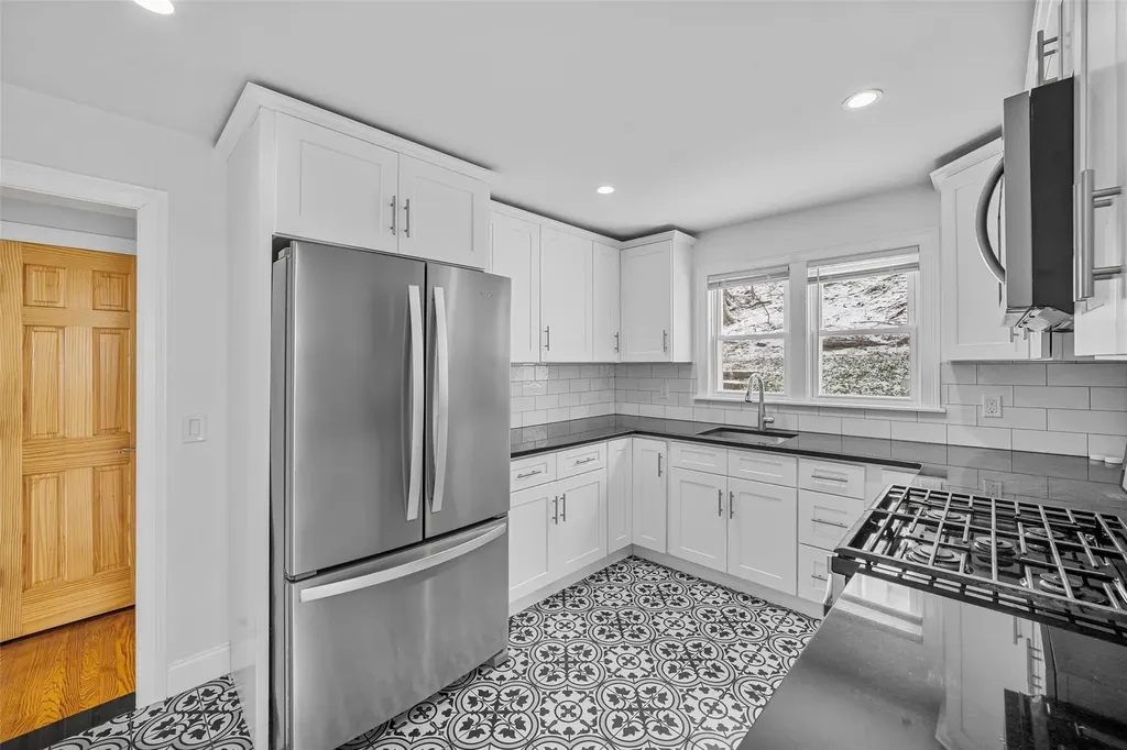 34 Windsor Terrace Yonkers NY 10701