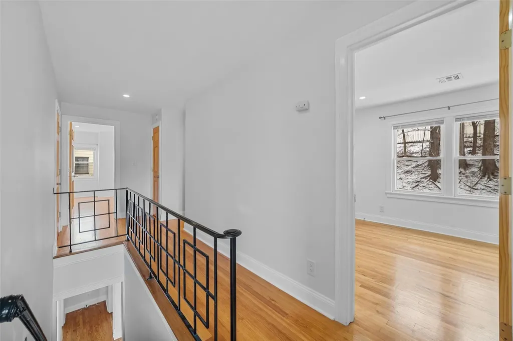 34 Windsor Terrace Yonkers NY 10701