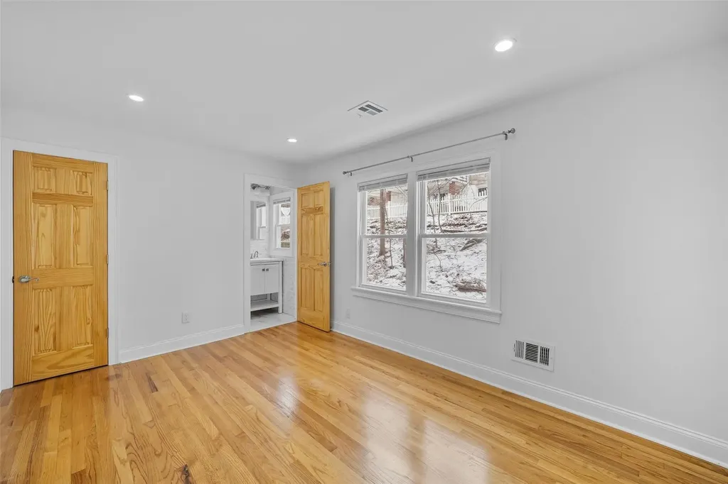 34 Windsor Terrace Yonkers NY 10701