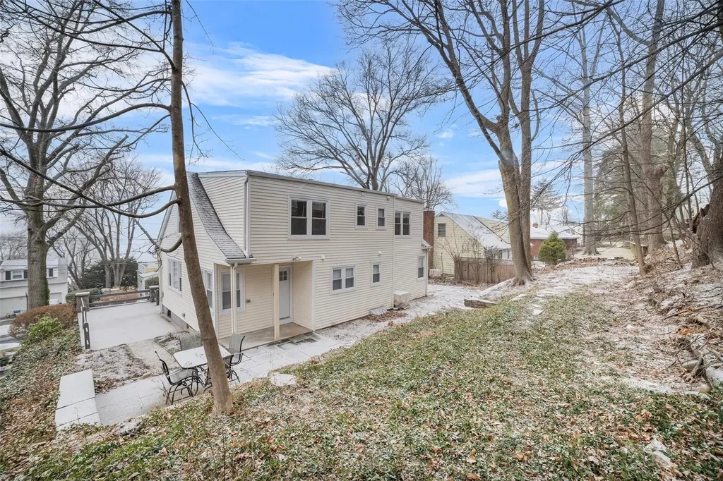 34 Windsor Terrace Yonkers NY 10701