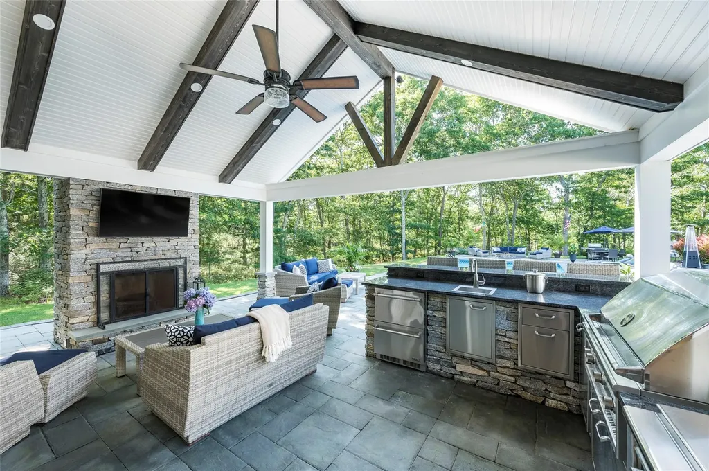 14 High Ridge Road East Hampton NY 11937