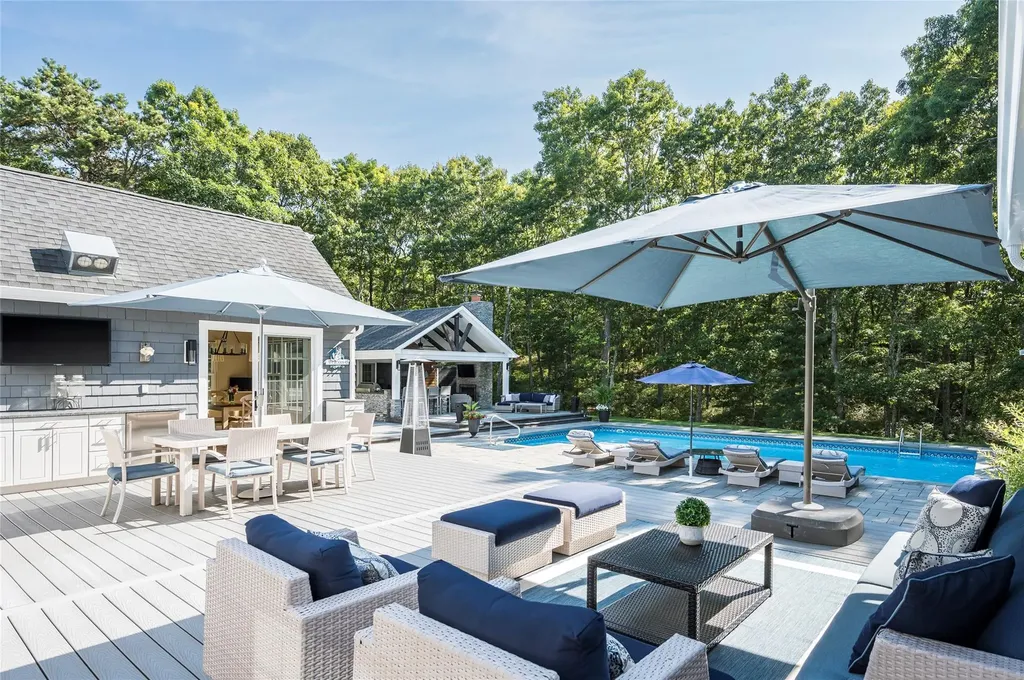 14 High Ridge Road East Hampton NY 11937