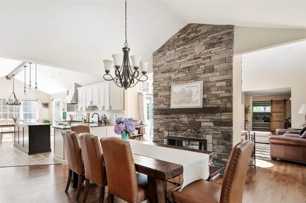 14 High Ridge Road East Hampton NY 11937
