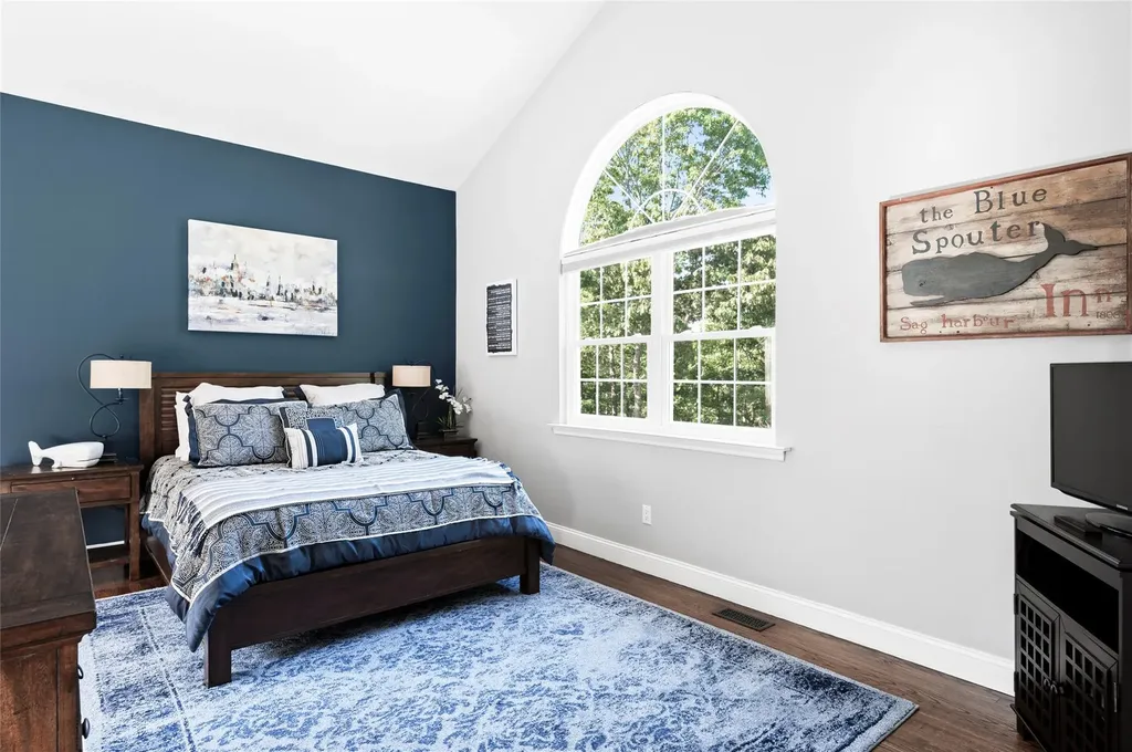 14 High Ridge Road East Hampton NY 11937