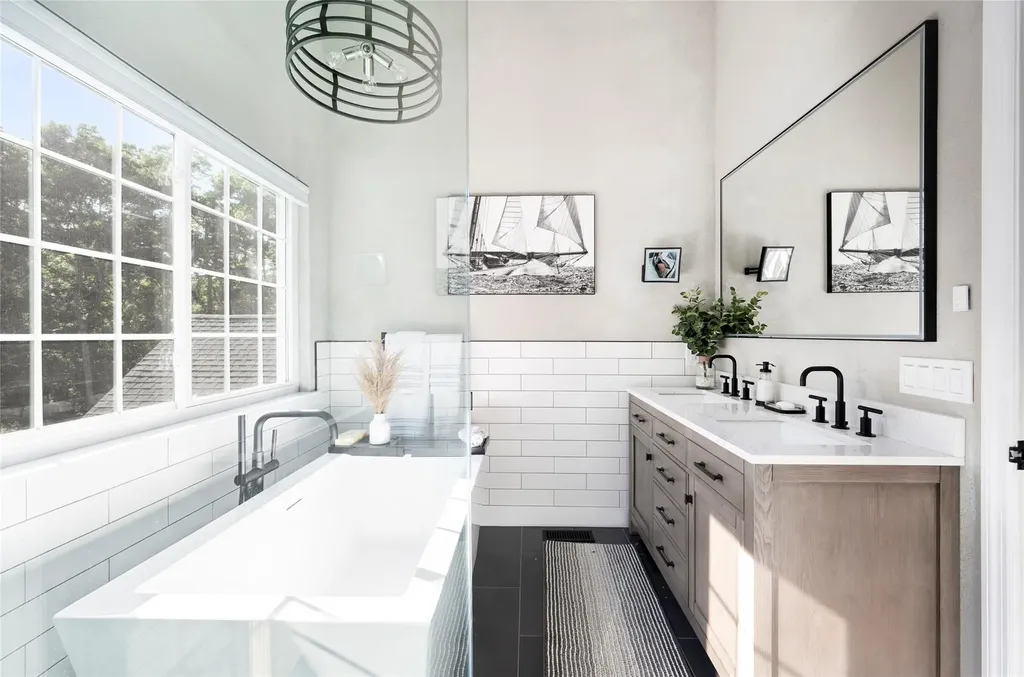 14 High Ridge Road East Hampton NY 11937