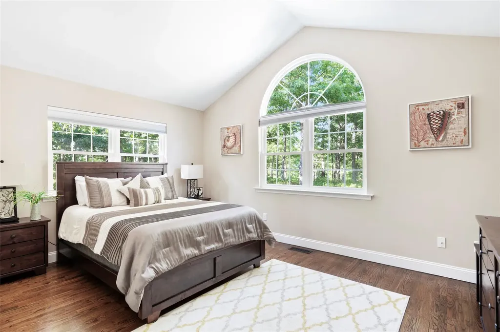 14 High Ridge Road East Hampton NY 11937