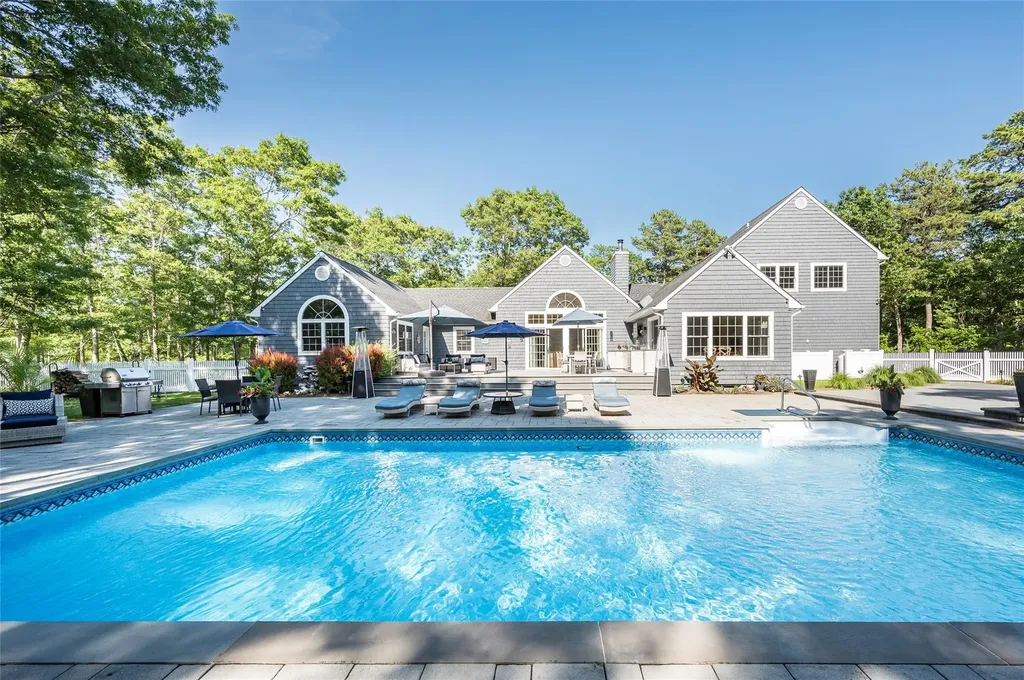 14 High Ridge Road East Hampton NY 11937