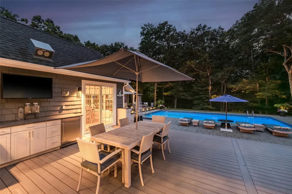 14 High Ridge Road East Hampton NY 11937
