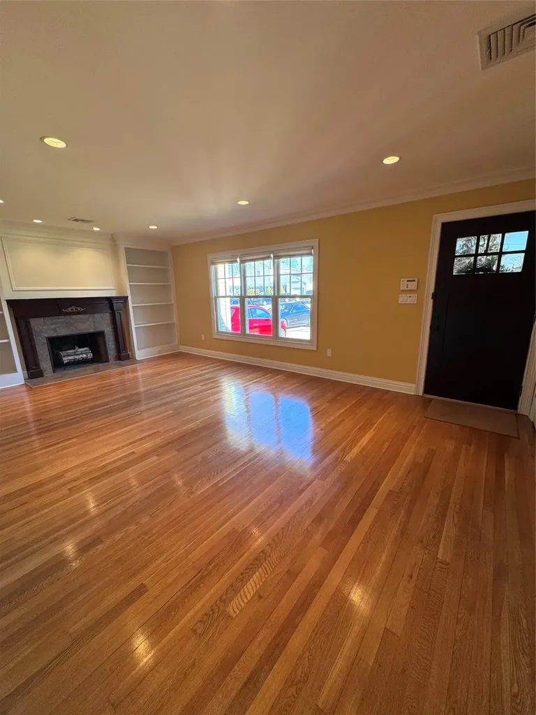 1664 George Road Wantagh NY 11793