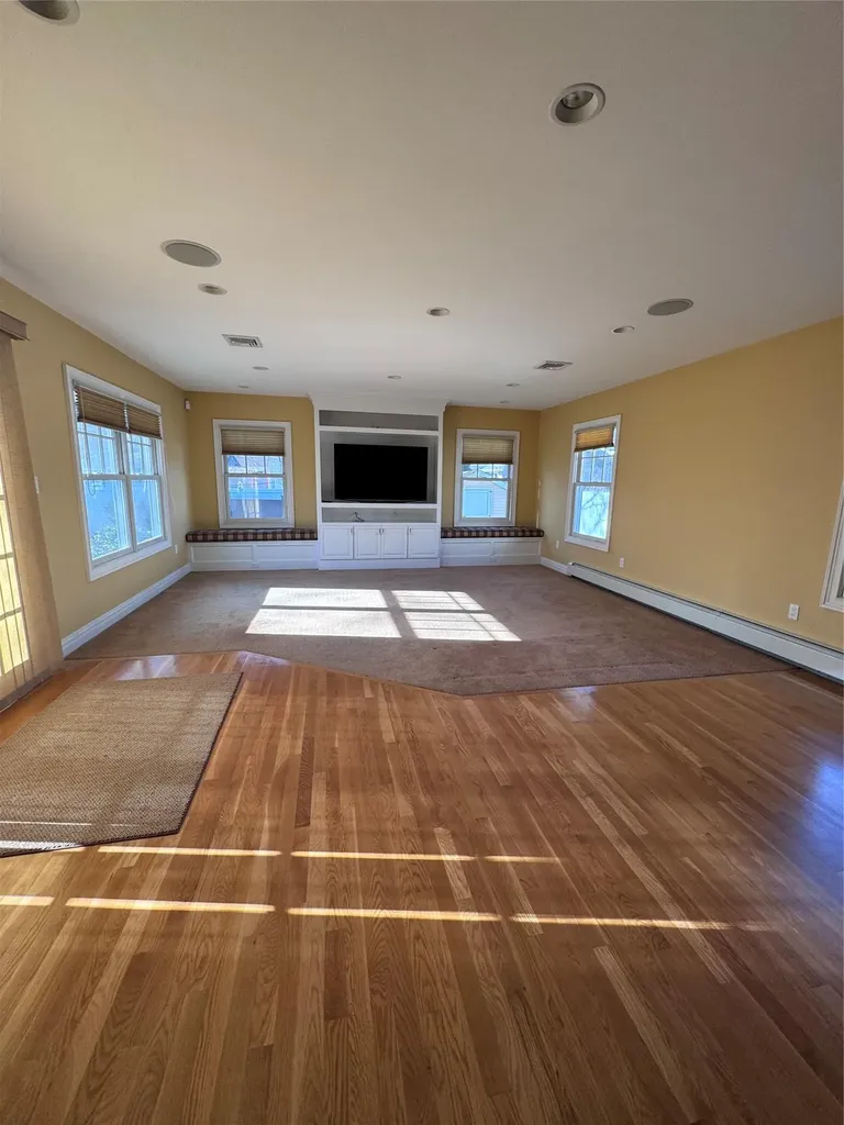 1664 George Road Wantagh NY 11793