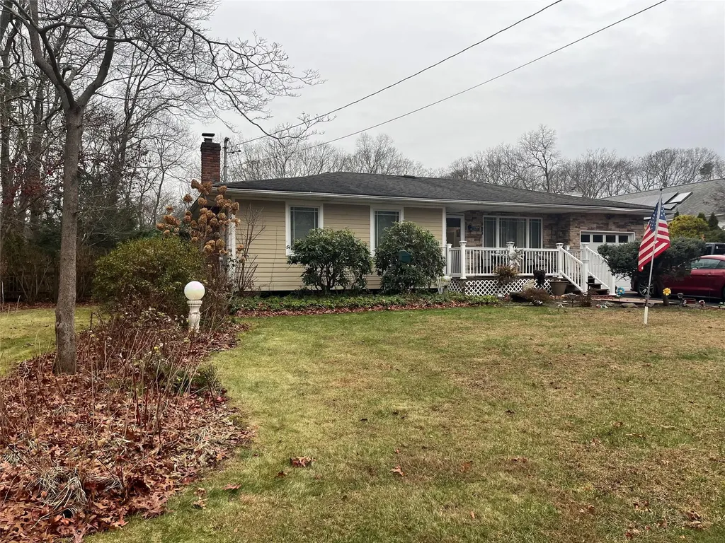 153 Auborn Avenue Avenue Brookhaven NY 11967