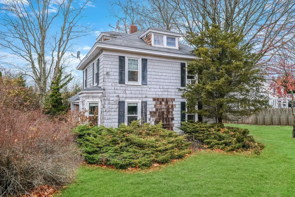67 Baycrest Avenue Westhampton NY 11977