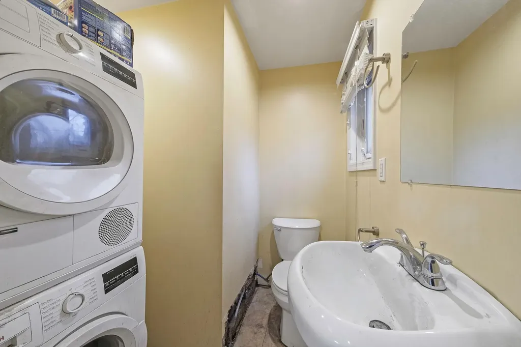 67 Baycrest Avenue Westhampton NY 11977