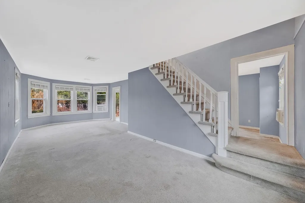 67 Baycrest Avenue Westhampton NY 11977