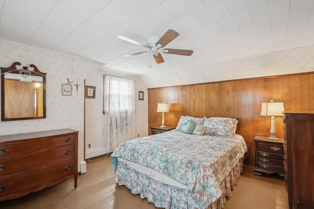 8 Jamaica Avenue Plainview NY 11803