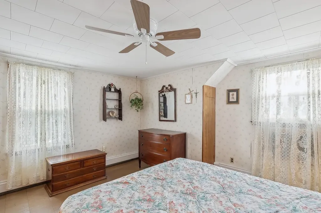 8 Jamaica Avenue Plainview NY 11803