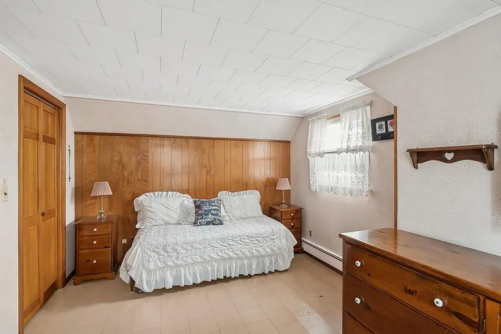 8 Jamaica Avenue Plainview NY 11803