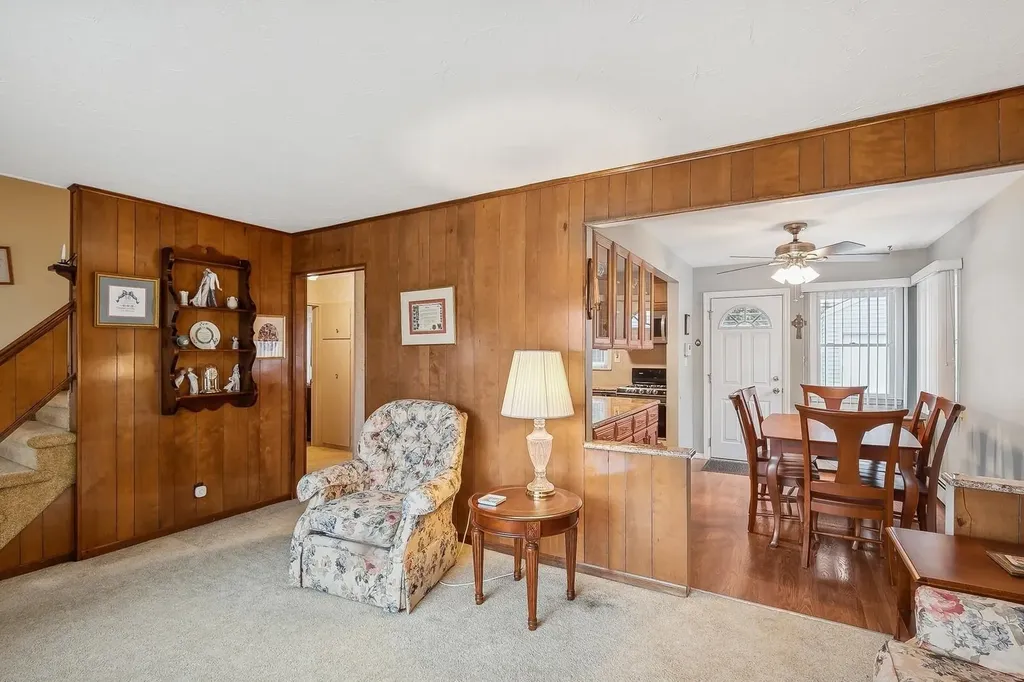 8 Jamaica Avenue Plainview NY 11803