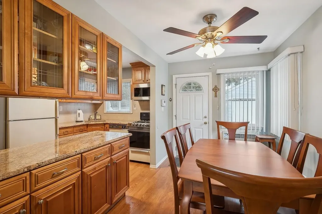 8 Jamaica Avenue Plainview NY 11803