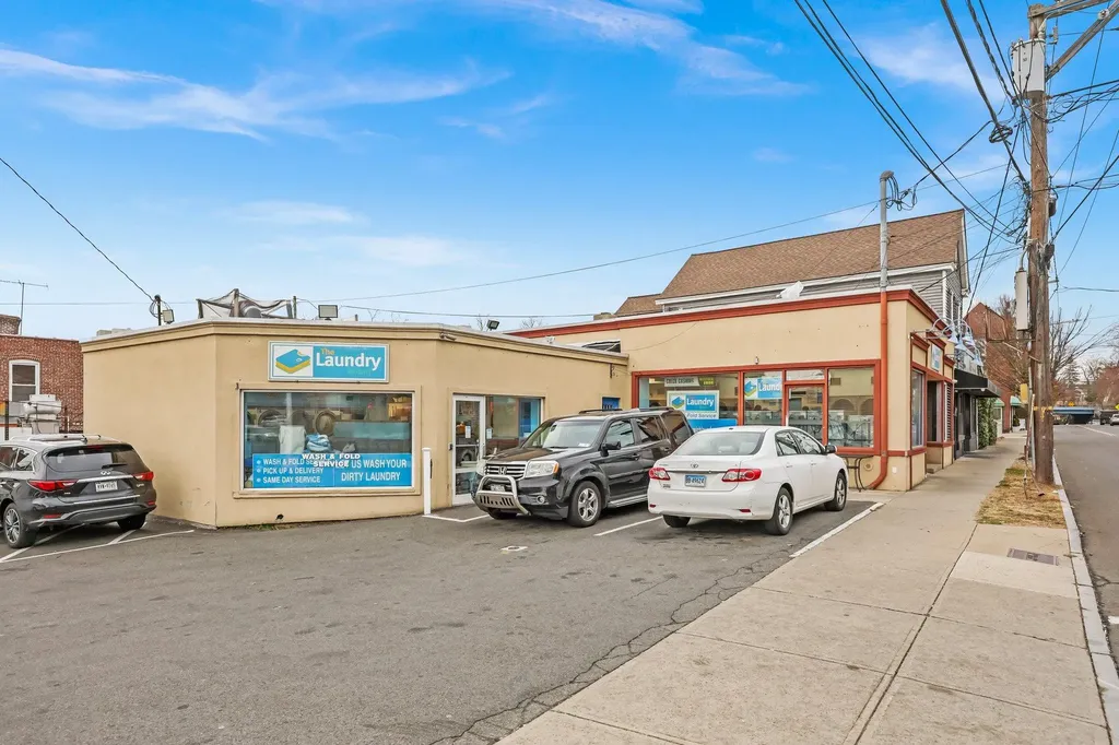 6 N Water Street Greenwich CT 06830