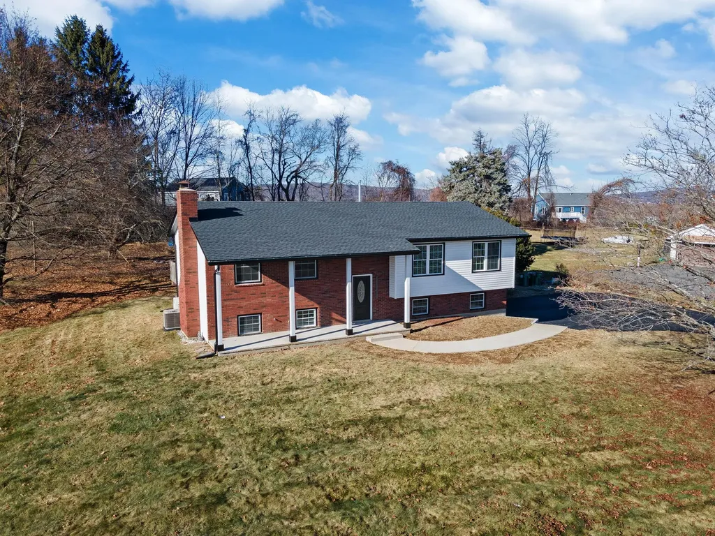 115 Ridge Road Marlboro NY 12542