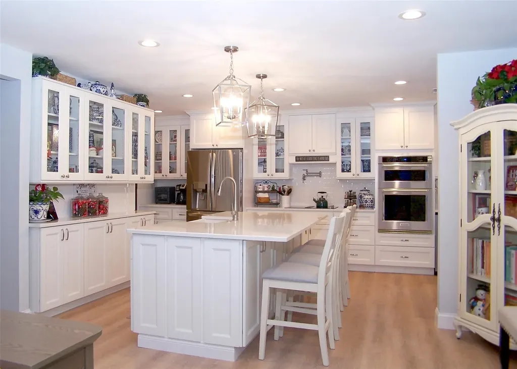 246 Fairfield Drive E Holbrook NY 11741