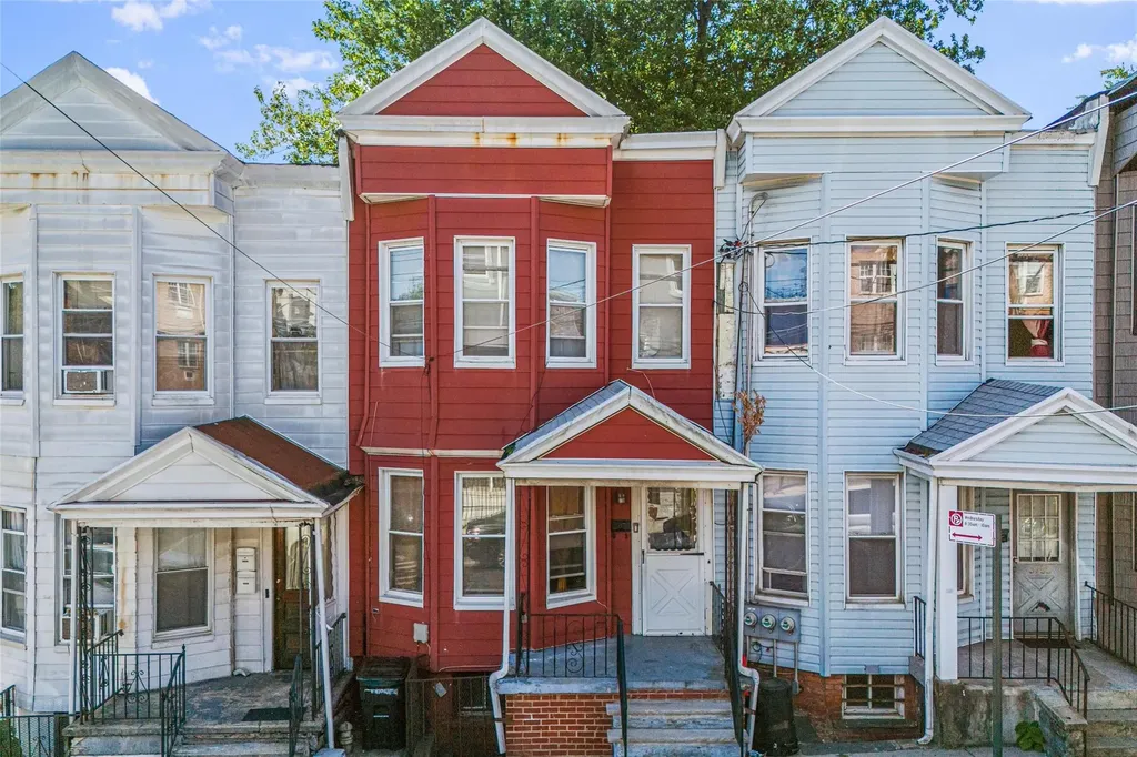 3753 Barnes Avenue Bronx NY 10467